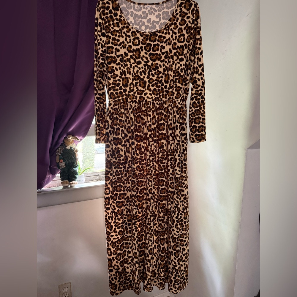 Leopard Print Long rayon dress NWOT